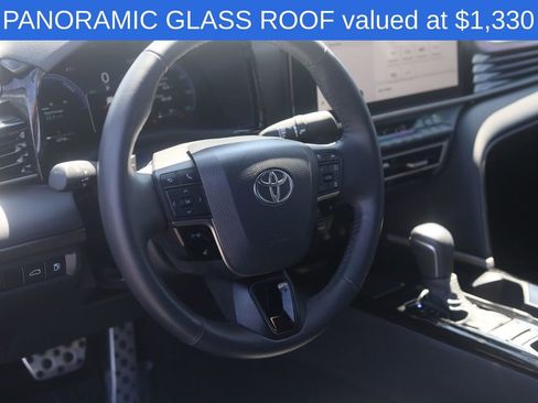 Used 2025 Toyota Camry XSE AWD/4WD image 4