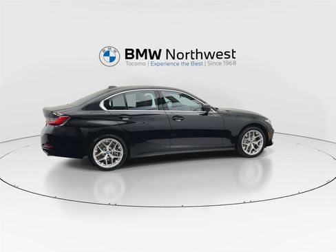 New 2026 BMW 330i xDrive Sedan w/ Convenience Package image 4
