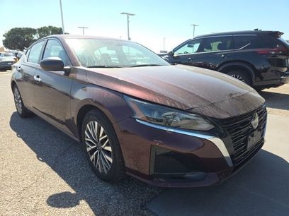 Used 2024 Nissan Altima 2.5 SV