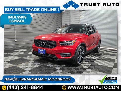Used 2020 Volvo XC40 T4 R-Design w/ Protection Package Premier image 1