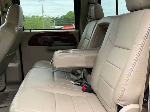 Used 2006 Ford F350 Lariat AWD/4WD image 22