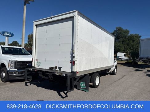 Used 2022 Ford E-350 and Econoline 350 Super Duty w/ Power Windows & Locks Group image 3