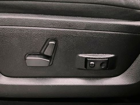 Used 2024 RAM 3500 Big Horn AWD/4WD image 39