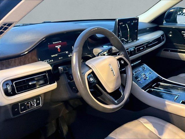 Used 2022 Lincoln Aviator Reserve w/ Equipment Group 201A AWD/4WD image 13