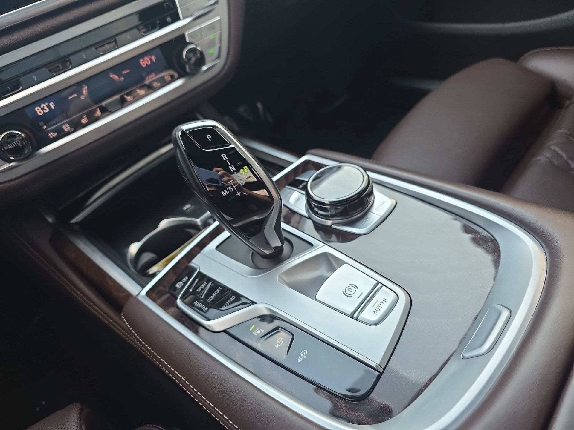 Used 2022 BMW 750i xDrive w/ Executive Package AWD/4WD image 25
