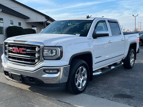 Used 2018 GMC Sierra 1500 SLT AWD/4WD image 4