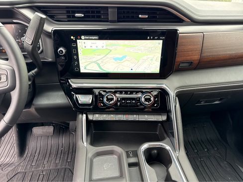 New 2026 GMC Sierra 2500 Denali Ultimate image 12