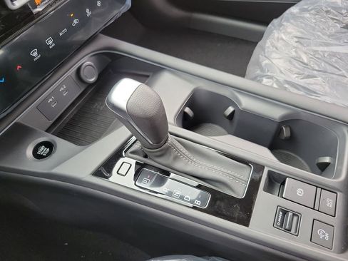 New 2026 Nissan Sentra SV w/ SV Convenience Package FWD image 29