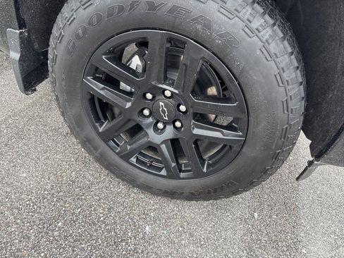 New 2025 Chevrolet Silverado 1500 Custom image 5