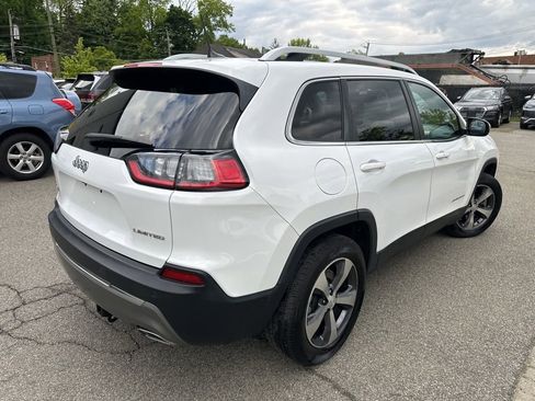 Used 2019 Jeep Cherokee Limited AWD/4WD image 6