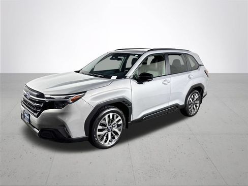 Used 2025 Subaru Forester Touring w/ Popular Package - Touring AWD/4WD image 2