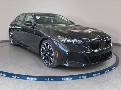 New 2026 BMW 530i w/ M Sport Package image 3