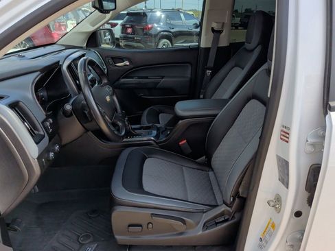 Used 2022 Chevrolet Colorado Z71 image 11