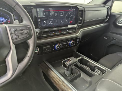 Used 2024 GMC Sierra 1500 Elevation w/ Preferred Package AWD/4WD image 13