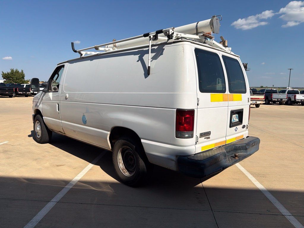 Used 2011 Ford E-250 and Econoline 250 RWD image 5