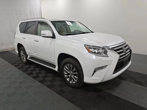 Used 2018 Lexus GX 460 Luxury AWD/4WD image 2