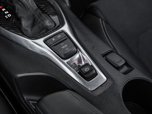 Used 2016 Chevrolet Camaro SS image 23