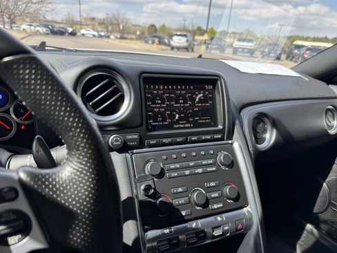 Used 2009 Nissan GT-R Premium AWD/4WD image 20
