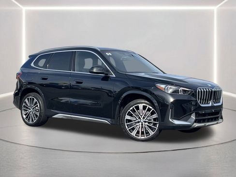 Certified 2025 BMW X1 xDrive28i w/ Convenience Package image 2