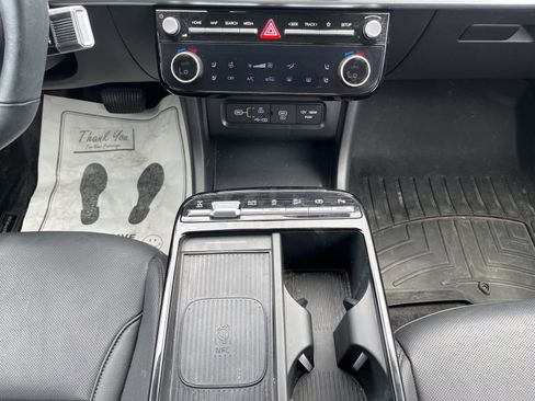 Used 2025 Hyundai Tucson Limited AWD/4WD image 31