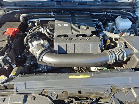 Used 2023 Nissan Frontier PRO-4X w/ Pro-4X Premium Package image 28