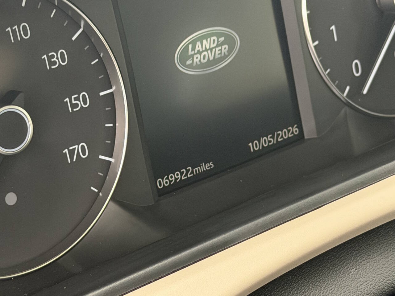Used 2018 Land Rover Range Rover Velar S AWD/4WD image 18