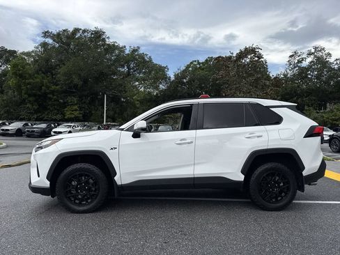 Used 2024 Toyota RAV4 XLE FWD image 27