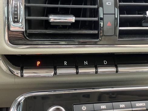 Used 2019 Lincoln Navigator Reserve AWD/4WD image 27