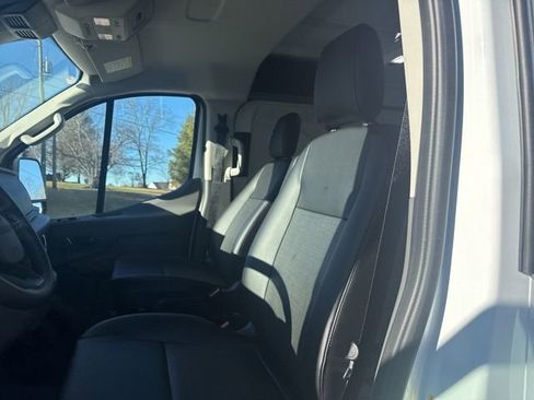 New 2025 Ford Transit 250 Low Roof image 10