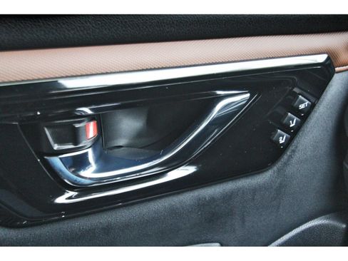Used 2025 Subaru Forester Touring AWD/4WD image 22