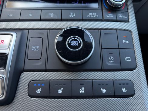 Used 2024 Hyundai Palisade SEL FWD image 31