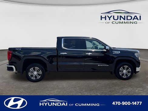 Used 2025 GMC Sierra 1500 SLT AWD/4WD image 9