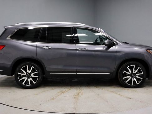 Used 2022 Honda Pilot Touring image 6