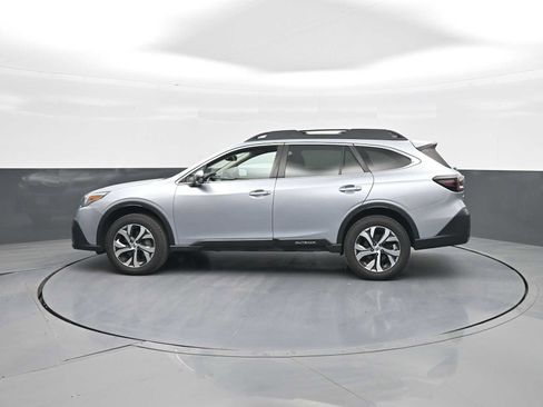Used 2022 Subaru Outback Limited image 5