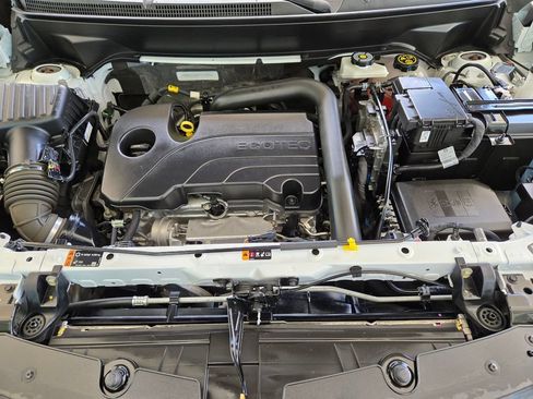Used 2023 Chevrolet Equinox LT FWD image 33
