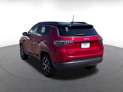Used 2025 Jeep Compass Limited AWD/4WD image 11