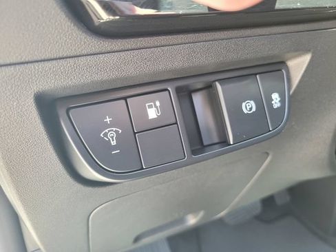 Used 2024 Kia EV6 Light RWD image 17