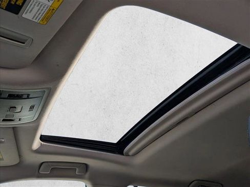 Used 2018 Lexus RX 350L Luxury w/ Accessory Package image 17