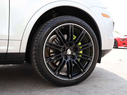 Used 2017 Porsche Cayenne S AWD/4WD image 67