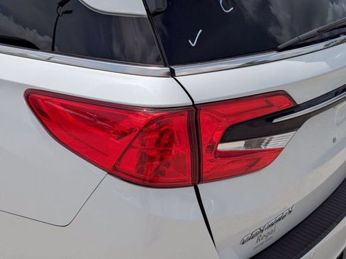 Used 2023 Honda Odyssey Touring image 11