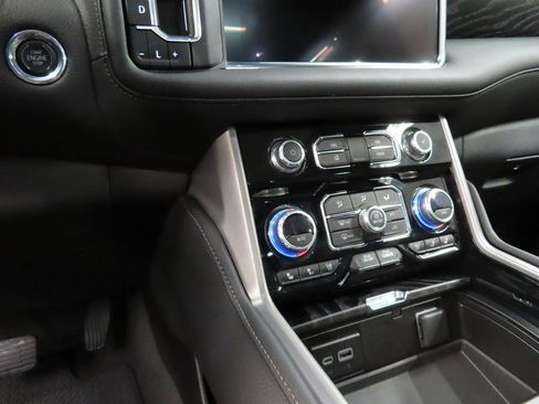 Used 2023 GMC Yukon Denali image 60