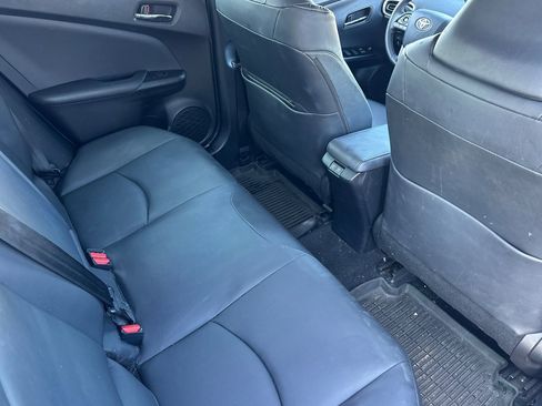 Used 2022 Toyota Prius Prime Limited image 18