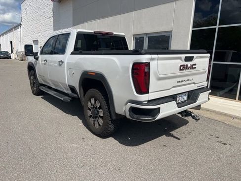 Used 2024 GMC Sierra 2500 Denali w/ Denali Reserve Package image 2