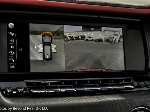 Used 2021 Rolls-Royce Cullinan Black Badge image 39