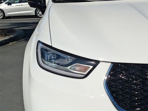 New 2026 Chrysler Pacifica Select image 10