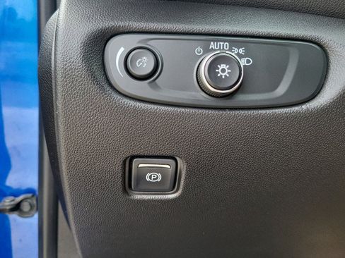 Used 2019 Chevrolet Blazer LT AWD/4WD image 28