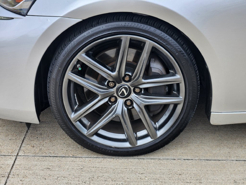 Used 2019 Lexus IS 350 F Sport w/ F Sport Package RWD image 10