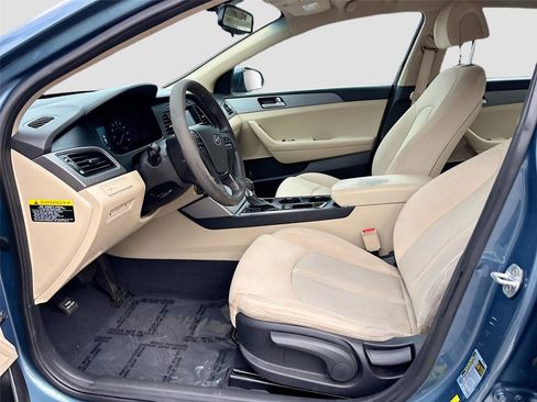 Used 2017 Hyundai Sonata SE image 21