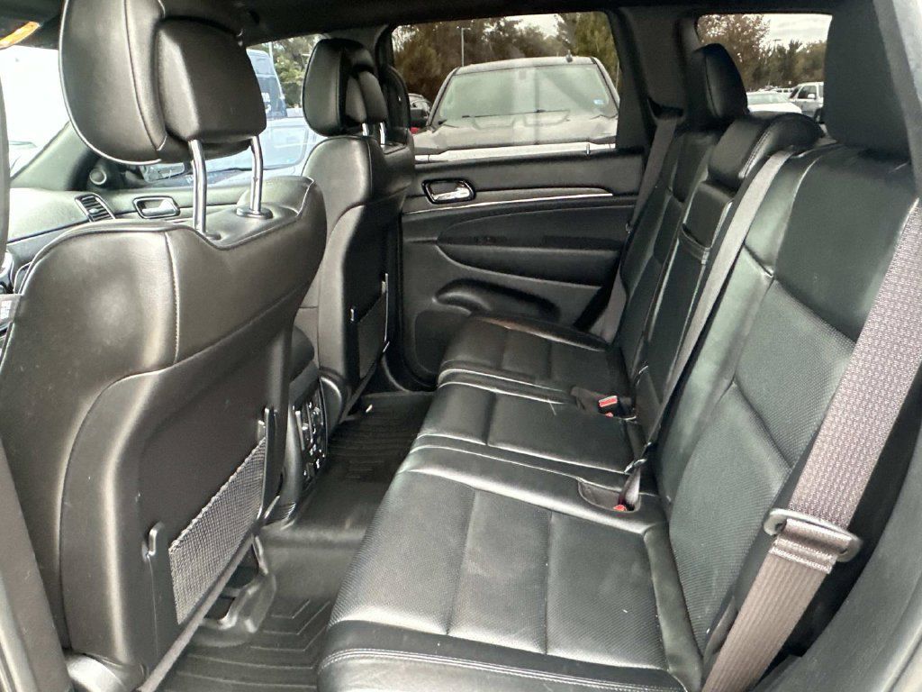 Used 2020 Jeep Grand Cherokee High Altitude AWD/4WD image 16