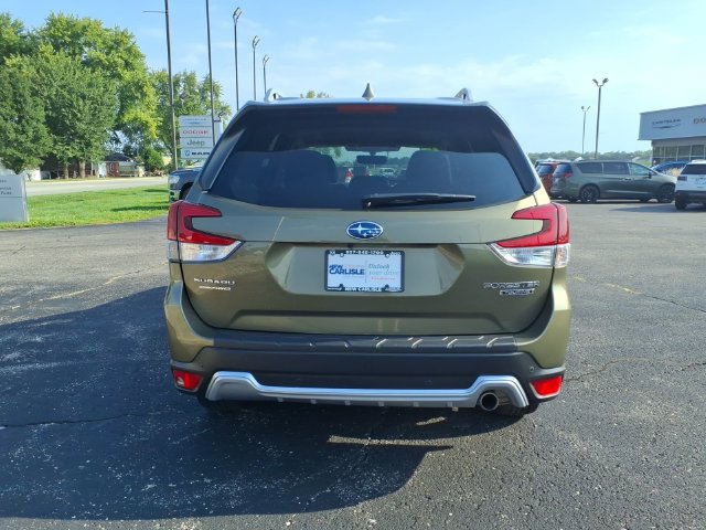Used 2022 Subaru Forester Touring AWD/4WD image 6